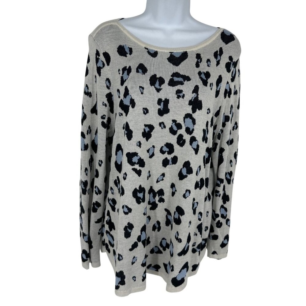 Chicos Leopard Print Long Sleeve Scoop Neck Lightweight Sweater Top Size 2 US L